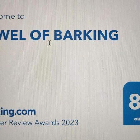 Jewel Of Barking London Villa ภายนอก รูปภาพ