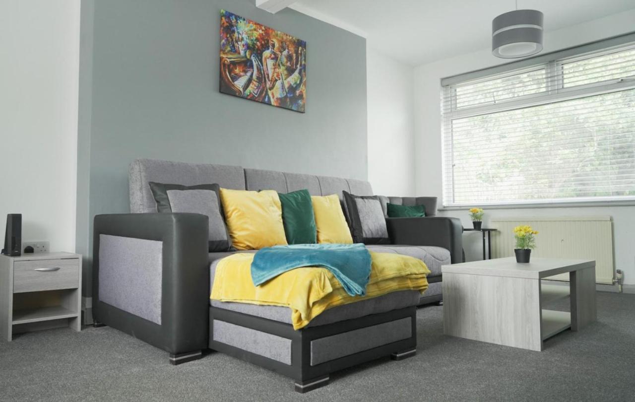 Jewel Of Barking London Villa ภายนอก รูปภาพ