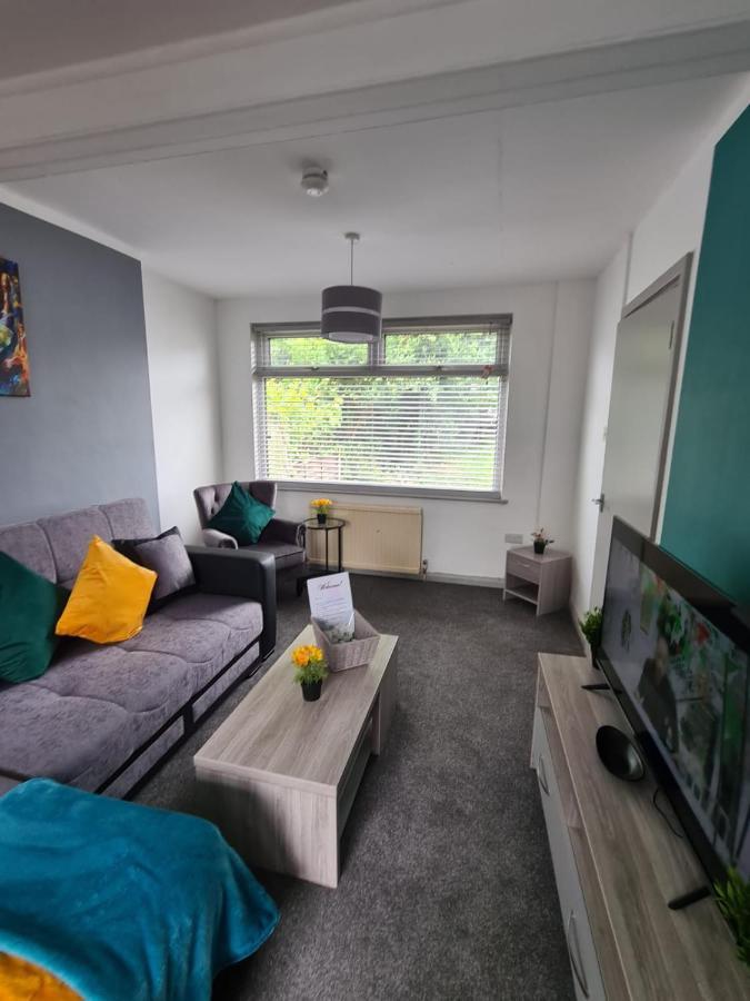Jewel Of Barking London Villa ภายนอก รูปภาพ